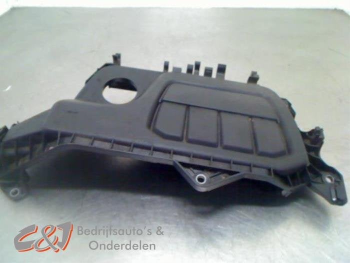 Motor Beschermplaat van een Opel Vivaro, Gebruikt, -, -, Opel
