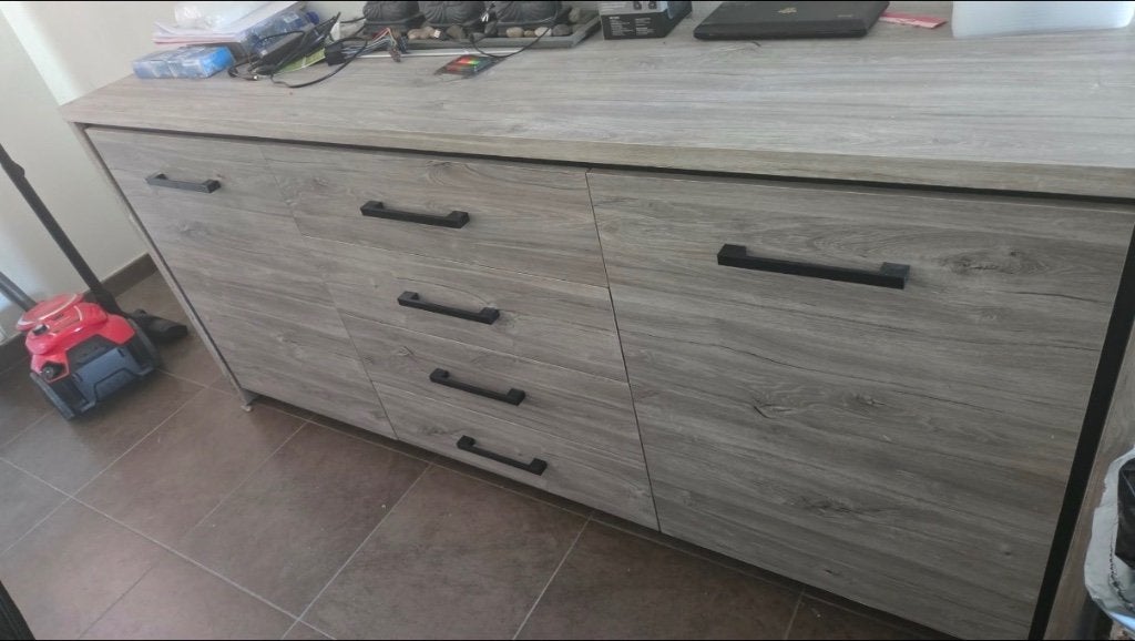 Coin repas avec buffet, Enlèvement, Utilisé, 4 à 6 chaises