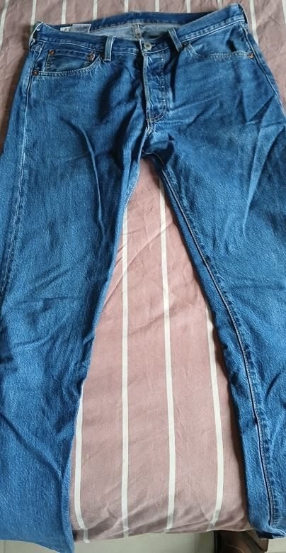 Jeans broek Levis W32  L32, Ophalen, Blauw, Zo goed als nieuw, W30 - W32 (confectie 38/40)