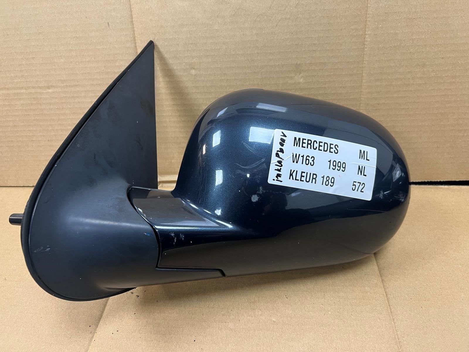 R troviseur ext rieur gauche noir 189 pour Mercedes ML W163, Mercedes-Benz AG, Mercedes-Benz, Utilisé, Mercedesstrasse 120
70372  Stuttgart, DE
