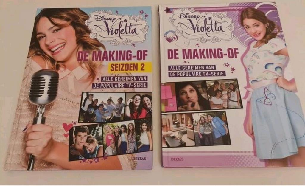 Boeken  disney : violetta ( 2 stuks), Enlèvement ou Envoi