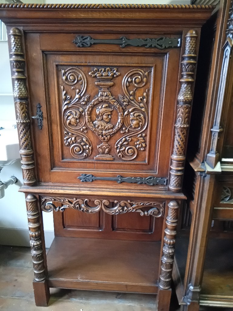 kasten vlaamse neo renaissance, Ophalen