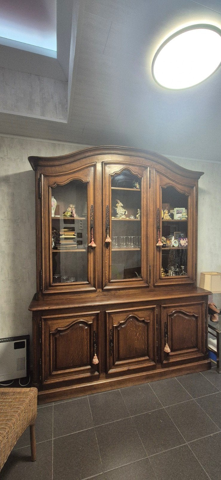 Vitrinekast massieve eik, Huis en Inrichting, Kasten | Buffetkasten, Gebruikt, 200 cm of meer, 150 tot 200 cm, 25 tot 50 cm, Met deur(en)