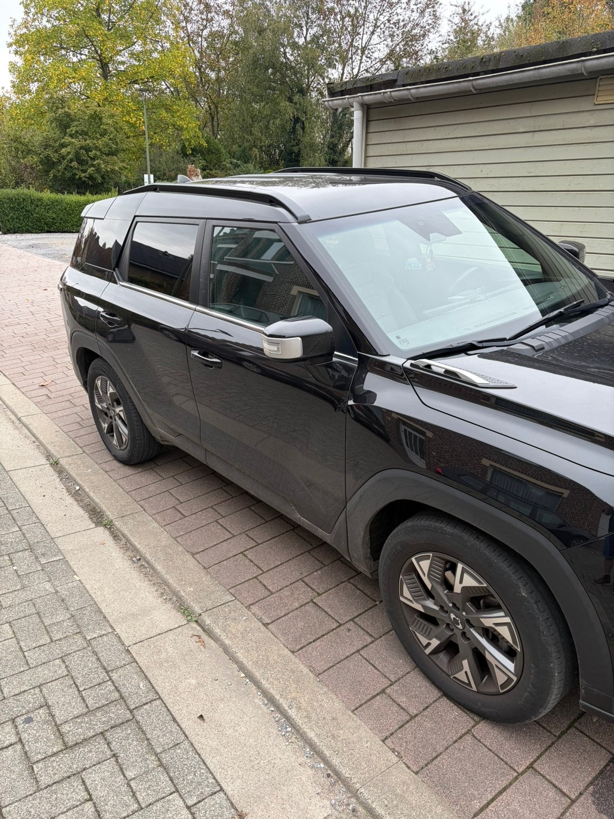 Kgm torres, Autos, 15 kW, Achat, Carnet d'entretien, Noir