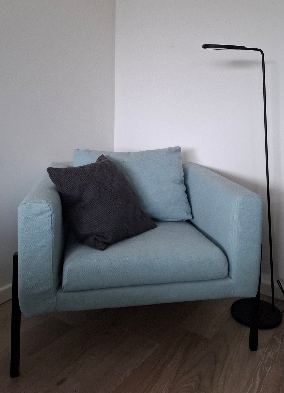 Canapé bleu ciel d'Ikea., Huiselijk modern, Enlèvement, Métal, Une personne