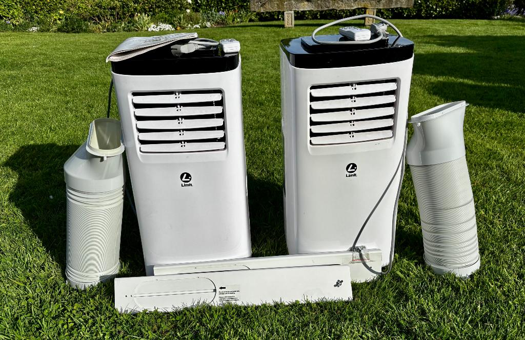 Twee mobiele airco’s, Elektronische apparatuur, Ophalen, 3 snelheden of meer, Zo goed als nieuw, Koelen en Ontvochtigen