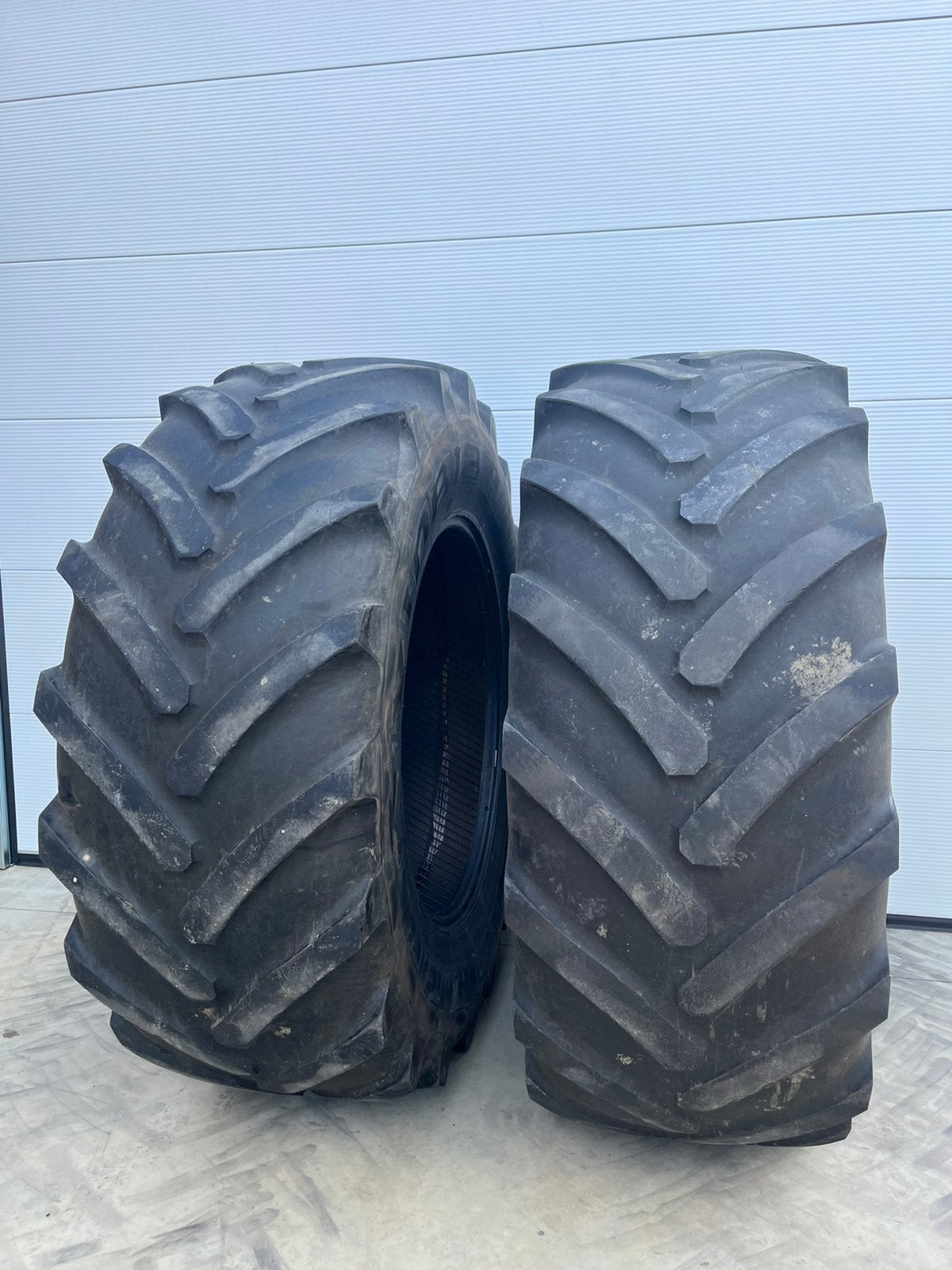 Michelin Axiobib 710/70R42, Enlèvement ou Envoi