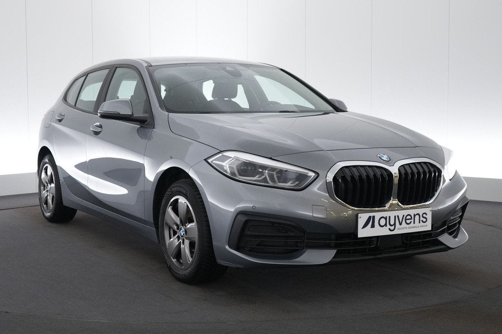 (2DLK422) BMW 1 SERIES HATCH, Auto's, Voorwielaandrijving, Gebruikt, Euro 6, https://public.car-pass.be/vhr/026d875c-3223-4c82-a434-22087ea2136b