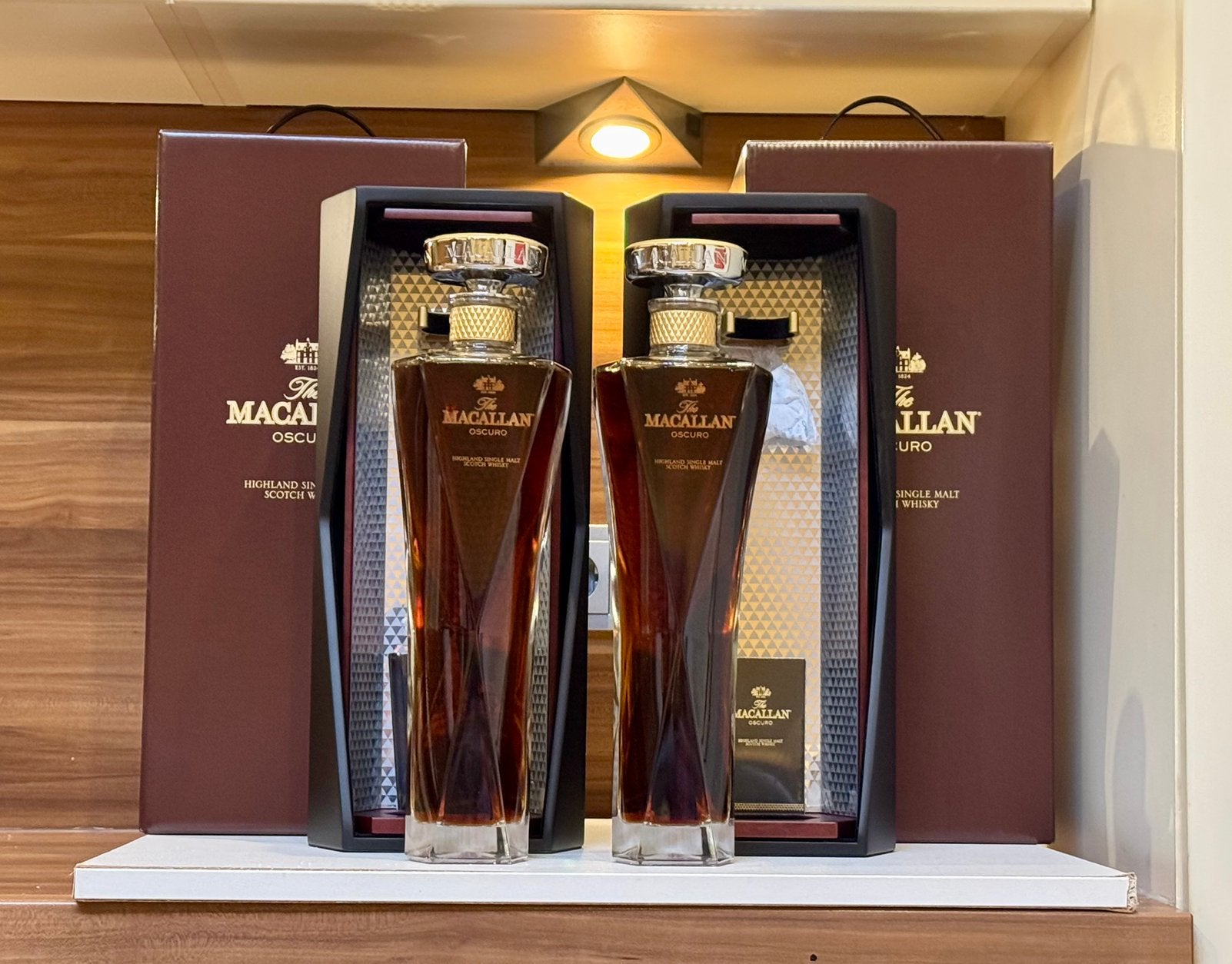 Macallan Oscuro, 2 flessen met verpakking, nieuw!, Verzamelen, Ophalen of Verzenden, Nieuw