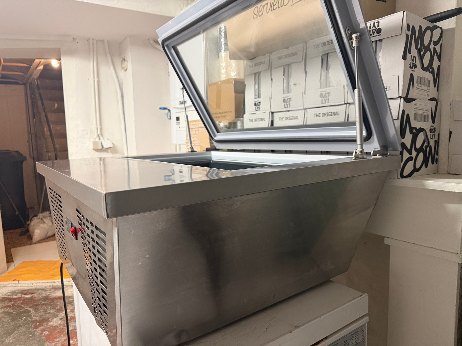 Congélateur / frigo à glace professionnel – Très bon état, Enlèvement, Neuf, sans emballage, Café et Espresso