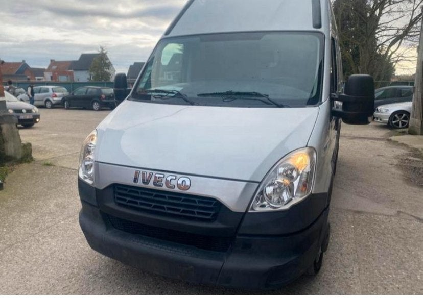 Iveco daily 3.0d airco 3,5T, Euro 5, Achterwielaandrijving, Zwart, Iveco
