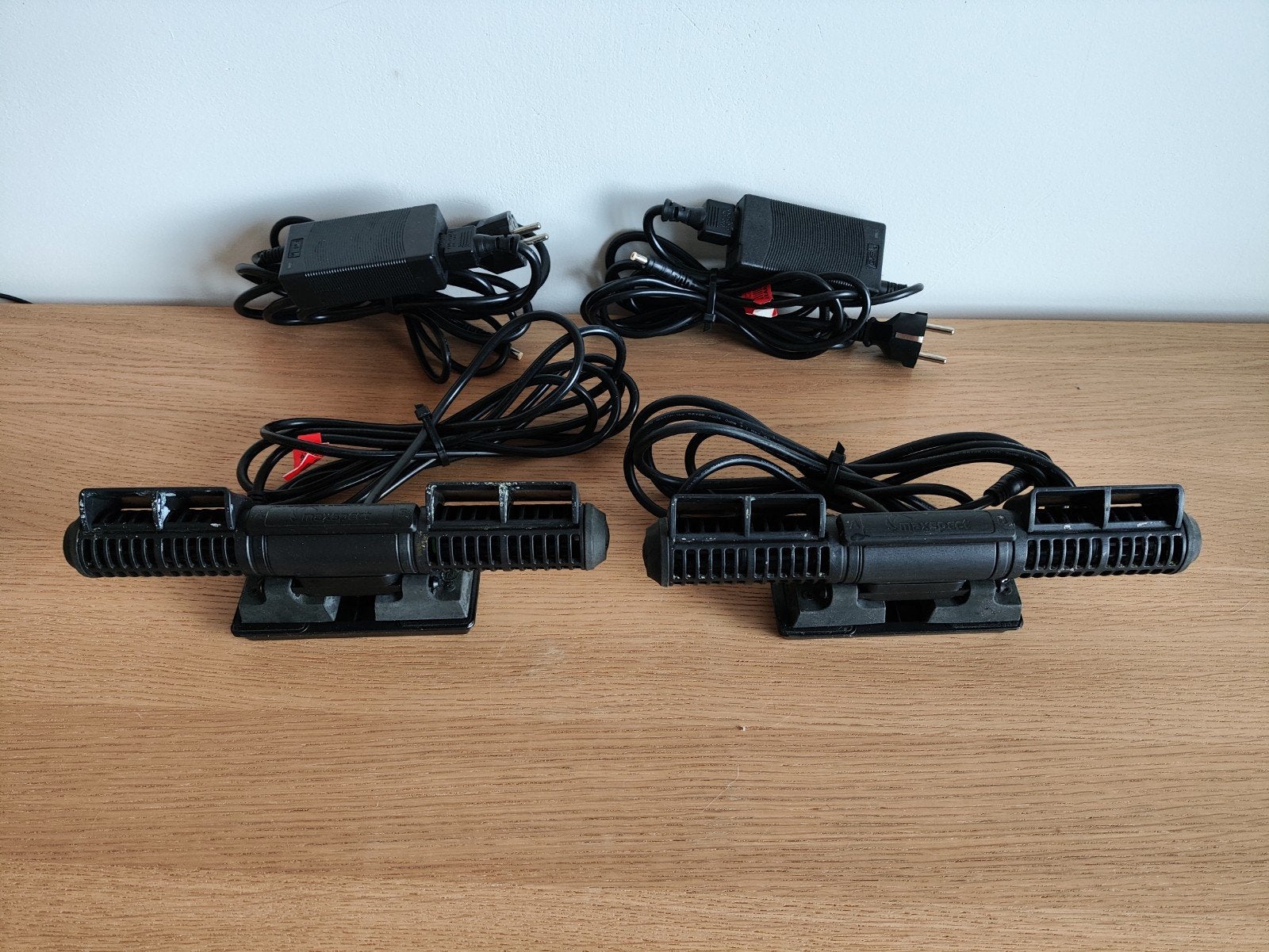 Maxspect Gyre XF330 + contrôleur ICV6 en très bon état, Animaux & Accessoires, Poissons | Aquariums & Accessoires, Enlèvement ou Envoi