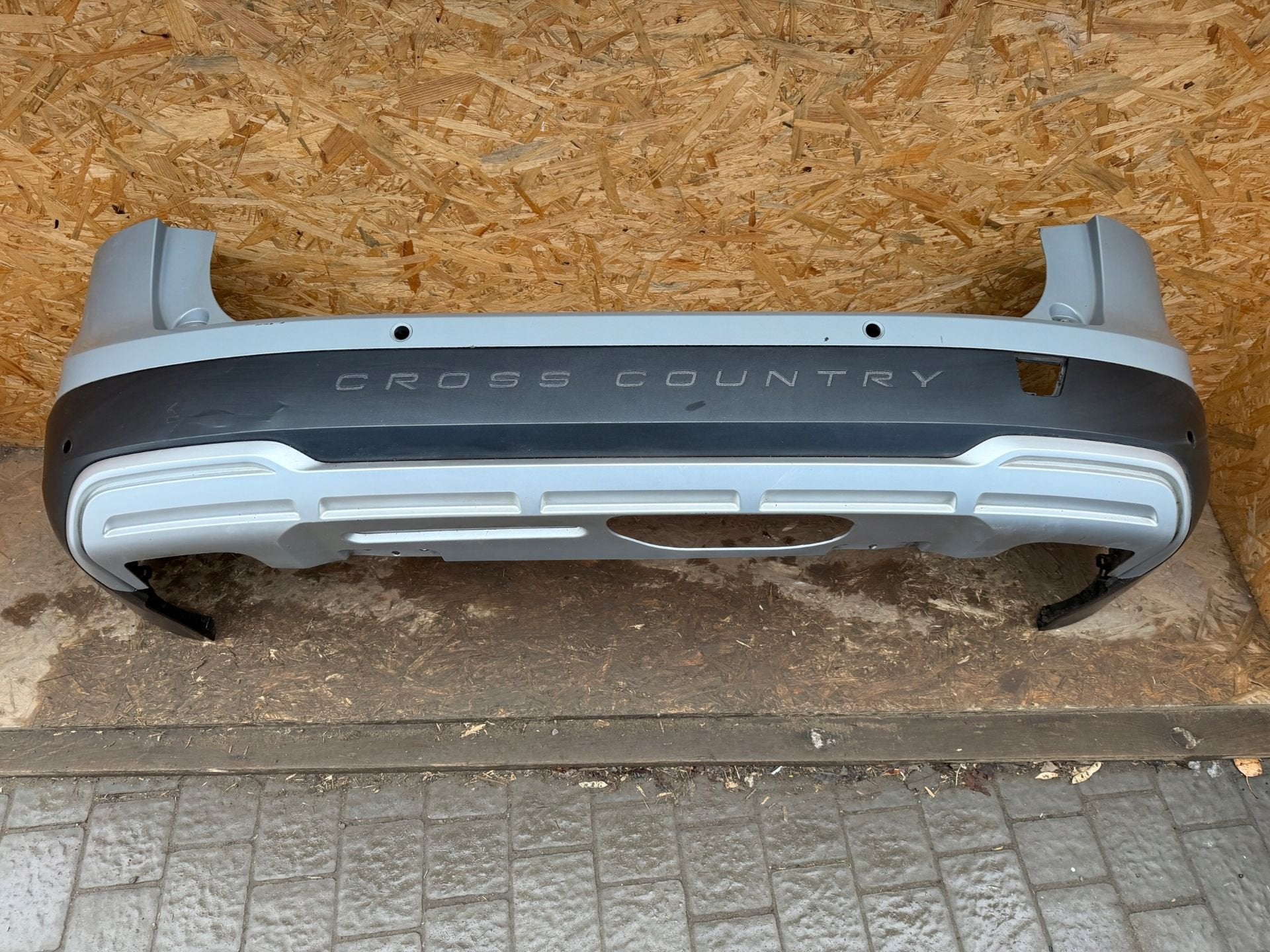 Volvo V90 Cross Country Lift Voorbumper Achter 20, Gebruikt, Gunnar Engellaus vag 8
405 31  Gothenburg, SE, Info@volvocars.com