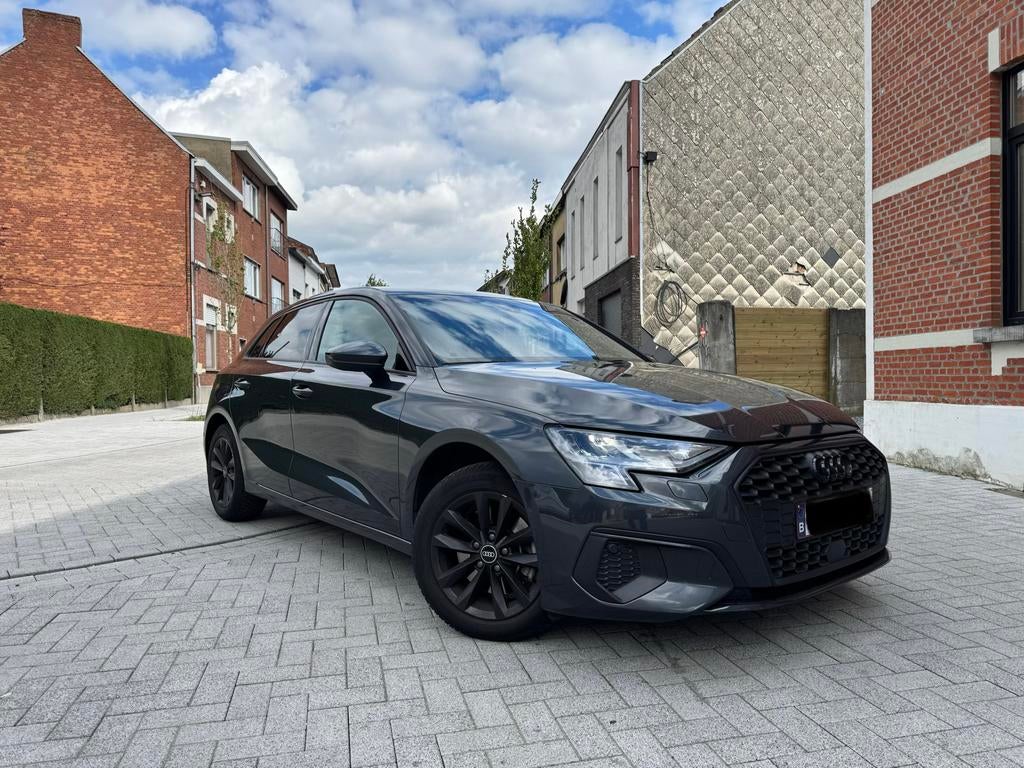 Audi A3 -  2.0 TDI - 2021 - Automaat - 30 TDI - EU 6D, Autos, Audi, Cuir, Argent ou Gris, Achat, Noir