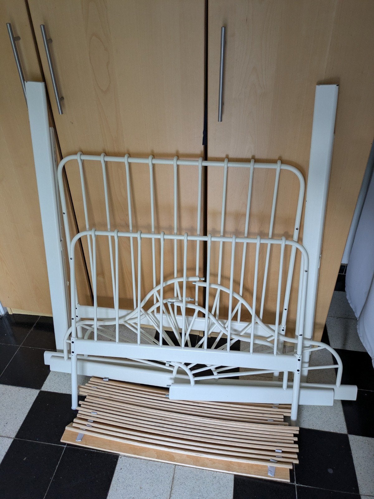 Ikea lit Minnen avec matelas, Enlèvement, Matelas