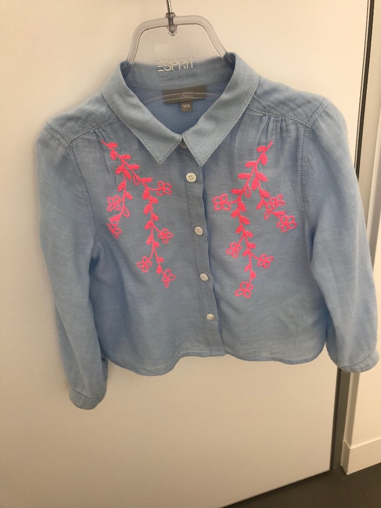 Blauw hemd met roze details maat 104, Kinderen en Baby's, Kinderkleding | Maat 104, Meisje, Overhemd of Blouse, Ophalen of Verzenden