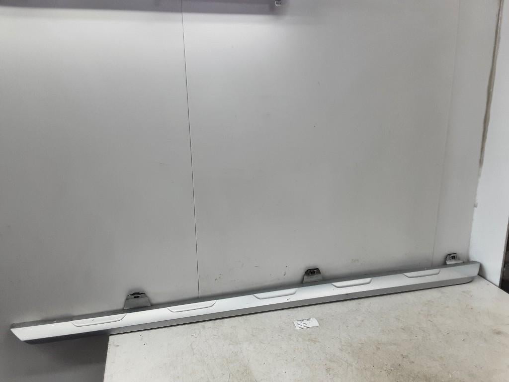 SEUIL DE PORTE DROIT Golf VII Alltrack (5G9853860), Autos : Pièces & Accessoires, Autres pièces automobiles, Volkswagen, Utilisé