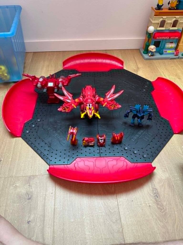 Bakugan lot – Battle Arenas, figuren en Battle Gear, Ophalen, Gebruikt