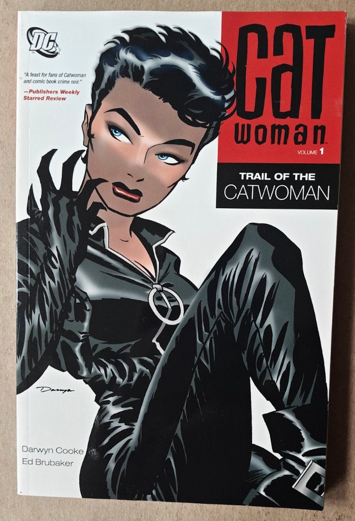 Catwoman vol 1 - Trail of The Catwoman (DC, 2012) TPB, Ophalen of Verzenden, Zo goed als nieuw