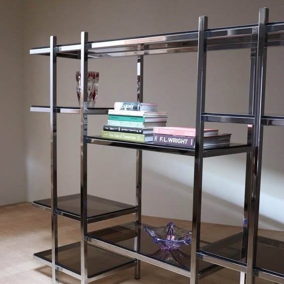 Vintage chrome & smoked etagere: 162h x 200w x 45d, Antiek en Kunst, Antiek | Meubels | Kasten, Ophalen