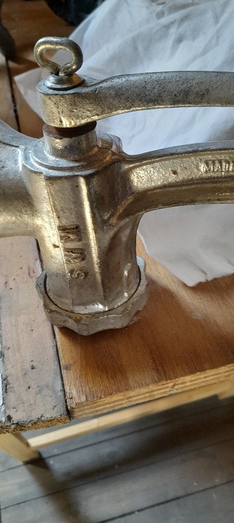 Hachoir a viande manuel t8, Enlèvement