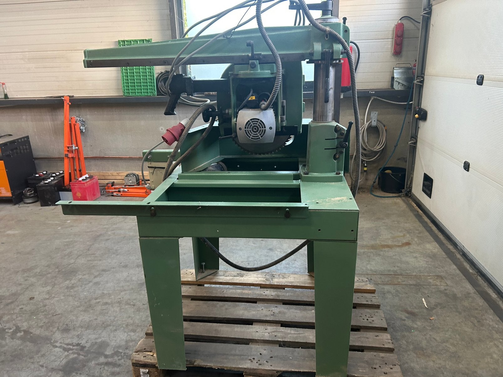 Maggi Junior 640 radiaalzaag/afkortzaagmachine, Ophalen