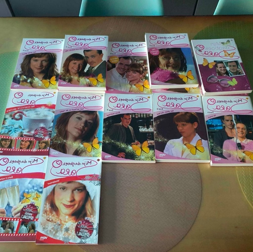 Telenovelle Sara dag/leesboeken in goede staat, Ophalen of Verzenden, Nieuw