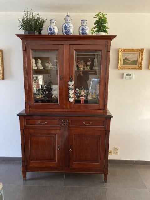 Mooie vitrine kast van het Franse merk  Grange, Ophalen