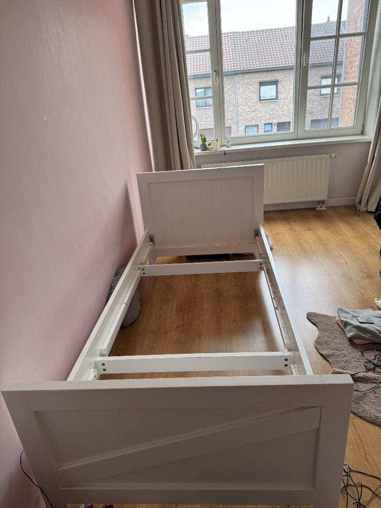 Bed 1 persoon - wit - 90x200 - verstelbare lattenbodem, Huis en Inrichting, Slaapkamer | Bedden, Ophalen, Verstelbaar, 90 cm, Eenpersoons