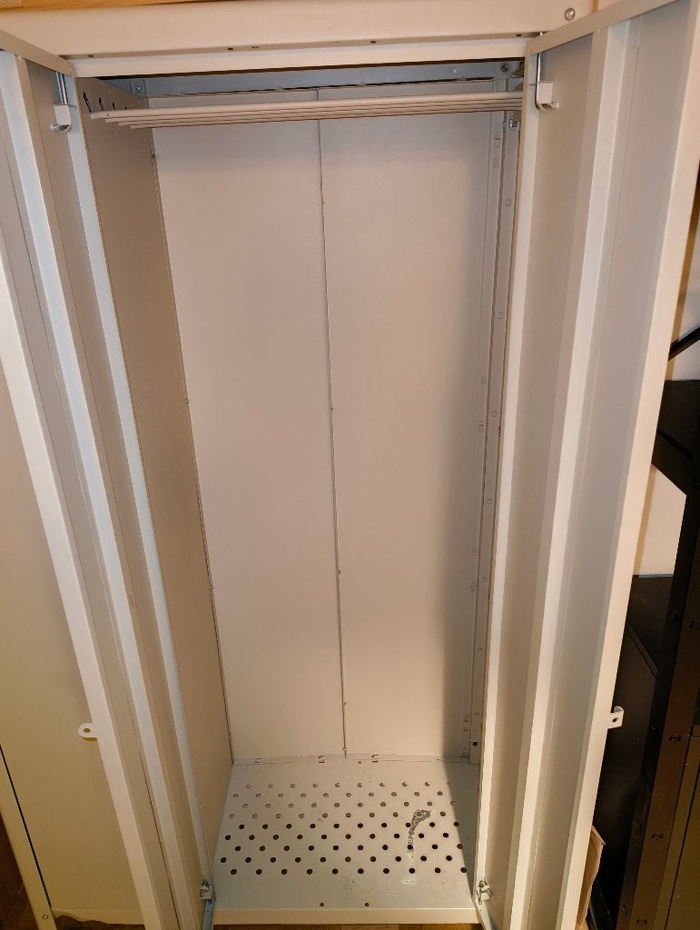 Armoire métallique à vendre !, 25 à 50 cm, Avec porte(s), Moins de 150 cm, Utilisé
