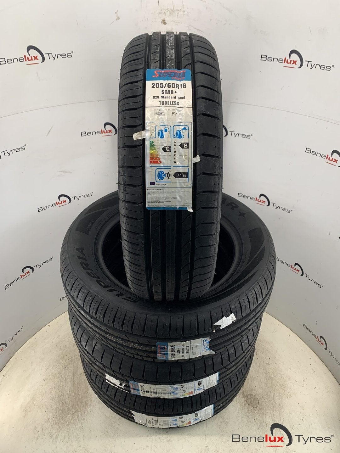 NIEUW 205/60R16 92V Superia 205/60 R16 205/60/16 2056016 NEW, Neuf, -, 16 pouces, Véhicule de tourisme
