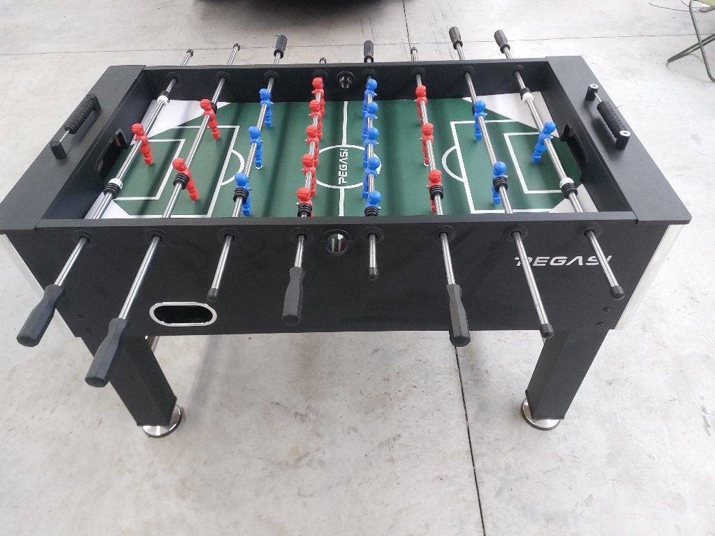 Tafelvoetbal kicker Pegasi, Kinderen en Baby's, Speelgoed | Voetbaltafels, Zo goed als nieuw, Ophalen