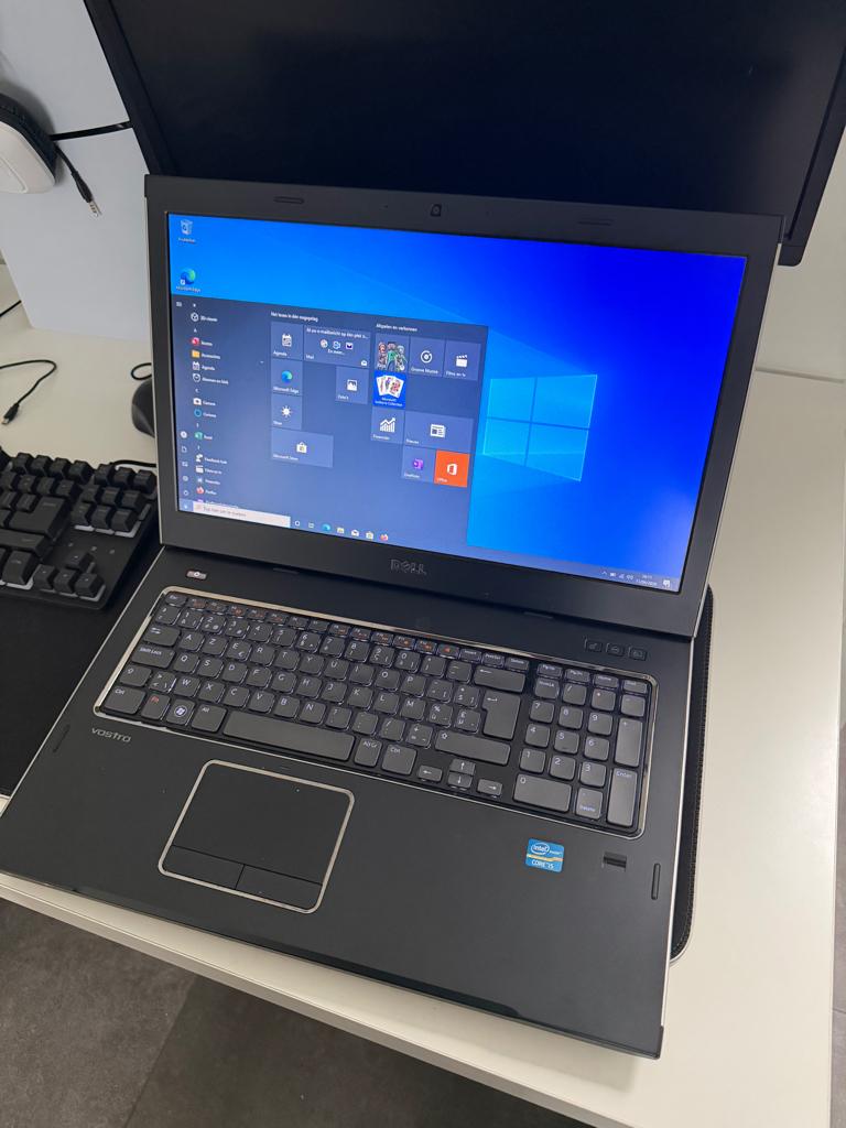 Dell Vostro 3750 – Betrouwbare laptop | Klaar voor gebruik, Computers en Software, Windows Laptops, 256 GB, 8 GB, Refurbished