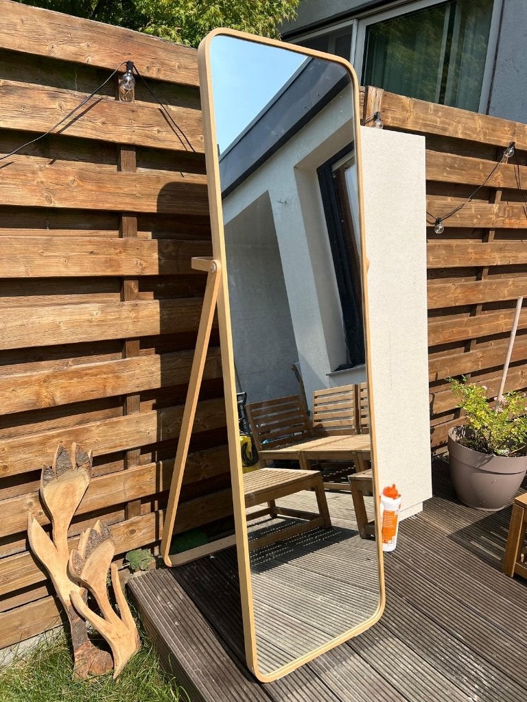 IKEA IKORNNES staande passpiegel in essen – 52 x 167 cm, Huis en Inrichting, Woonaccessoires | Spiegels, Ophalen, Zo goed als nieuw