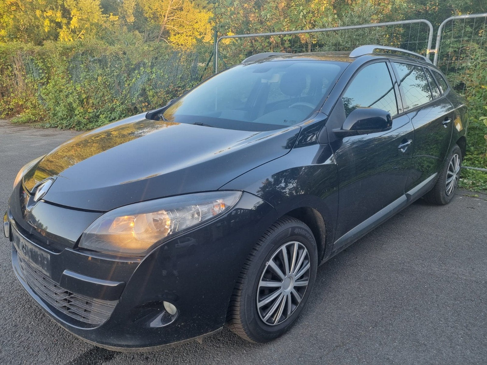 RENAULT MEGANE 1.5DCI 2011 240000KM AIRCO, Auto's, Renault, Euro 5, Zwart, 5 deurs, Particulier