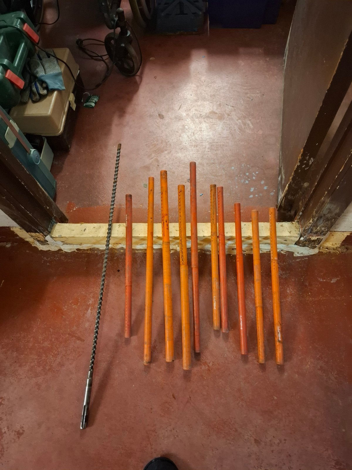 Hilti klopboormachiene, Ophalen