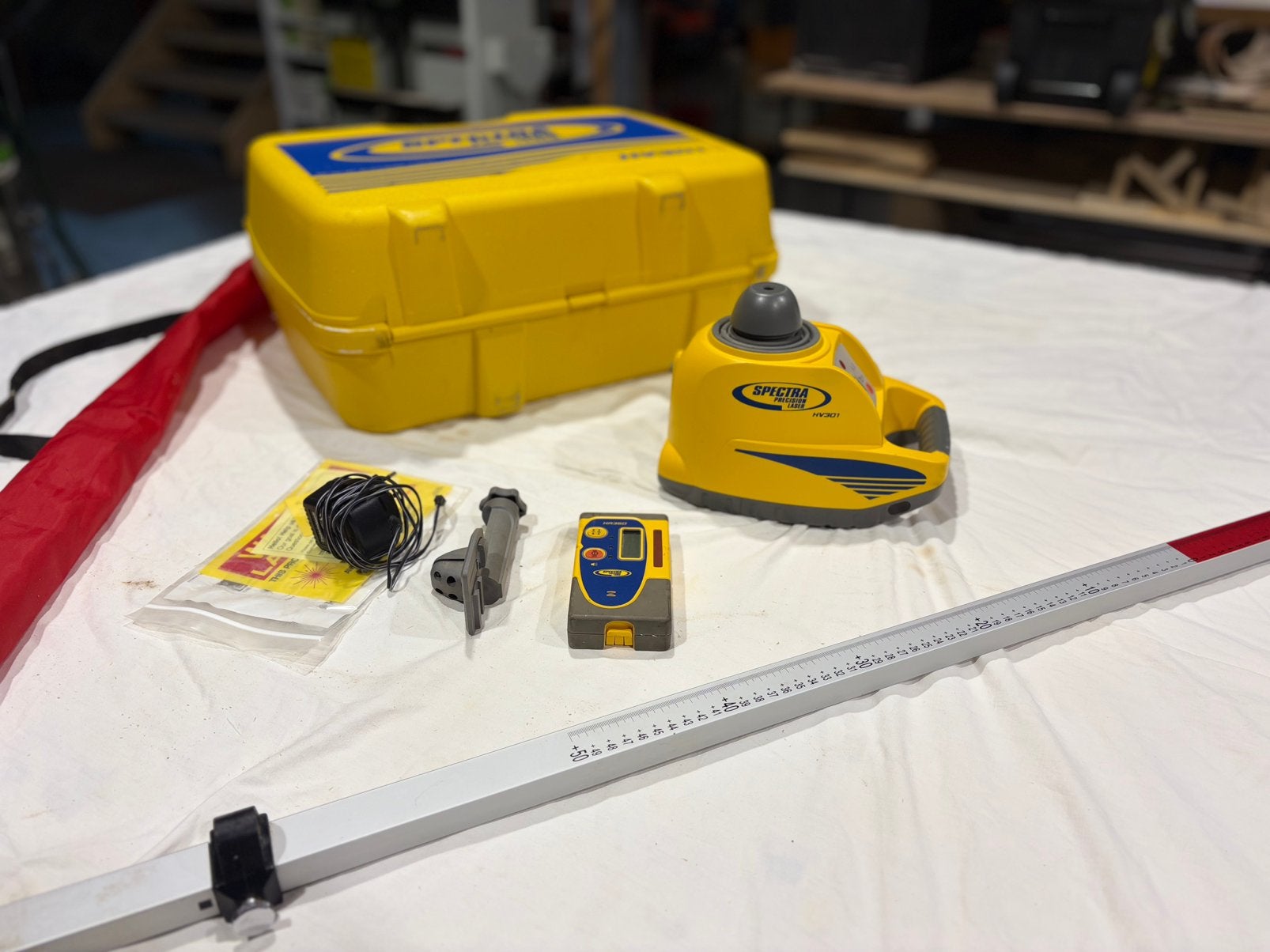 Spectra laser HV 301 en Nedo statief, Doe-het-zelf en Bouw, Ophalen, Zo goed als nieuw