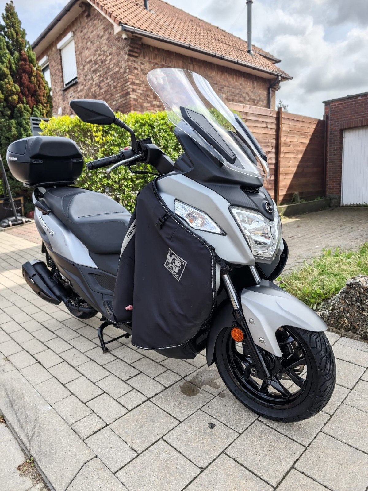 sym joymax z 125i, Fietsen en Brommers, Ophalen of Verzenden