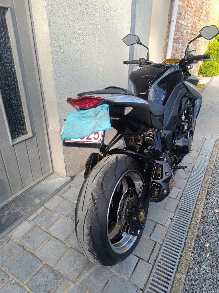 Z1000 ( état neuf 6000km), Plus de 35 kW, Permis Moto A1 minimum, 4 cylindres, 1000 cm³