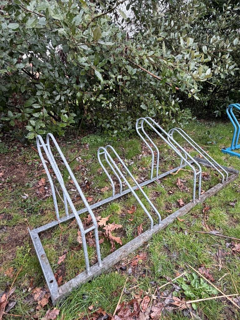 Fietsenrek Inox (1) + Metaal(1), Ophalen