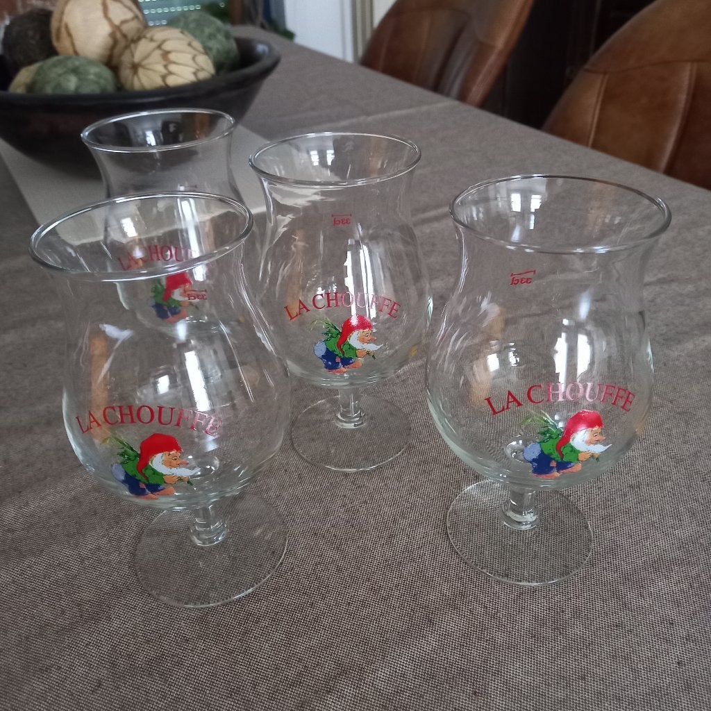 La Chouffe bierglazen 33cl.  4 stuks voor 5€!!, Verzamelen, Ophalen, Zo goed als nieuw, Glas of Glazen