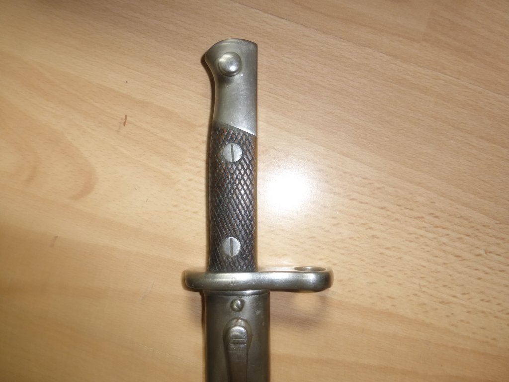 Baionnette Espagne Mauser M. 1913, Envoi, Armée de terre, Couteau ou Poignard