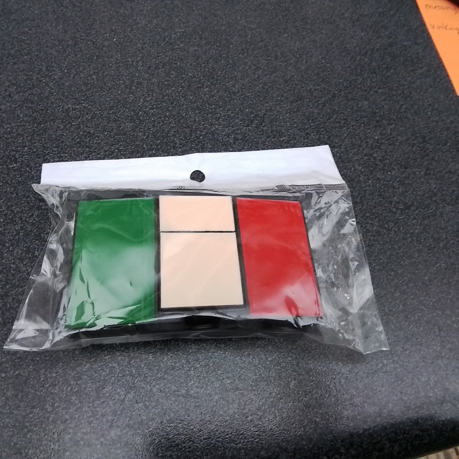 riemgesp Italiaanse vlag met aansteker, Ophalen of Verzenden
