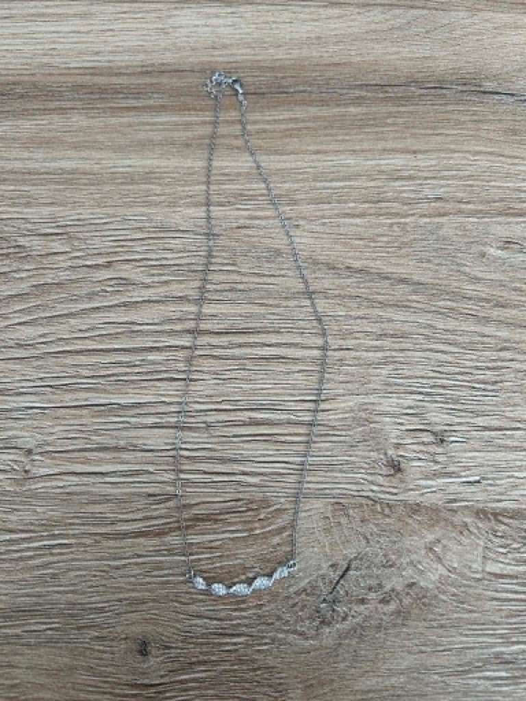 Collier blanc argenté, Handtassen en Accessoires, Kettingen, Ophalen, Zo goed als nieuw, Wit, Zilver