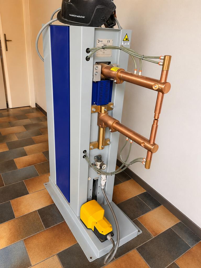 Puntlasmachine, Doe-het-zelf en Bouw, Ophalen, Zo goed als nieuw