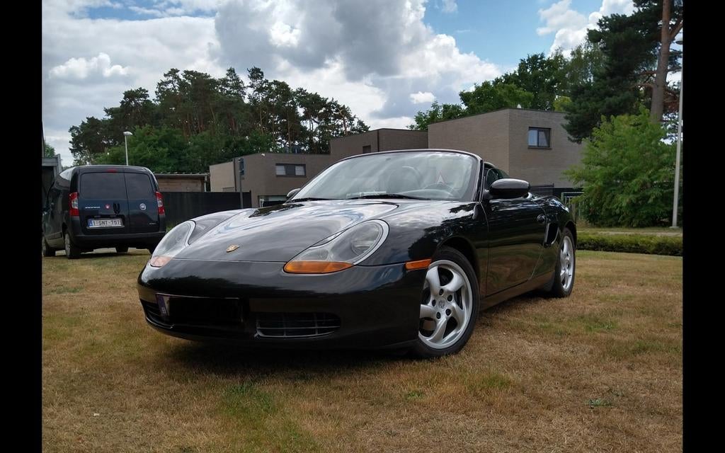 Propere boxster 2.7 van bj 2000 met maar 107.000km, Auto's, Achterwielaandrijving, Automatische klimaatregeling, Zwart, Cabriolet