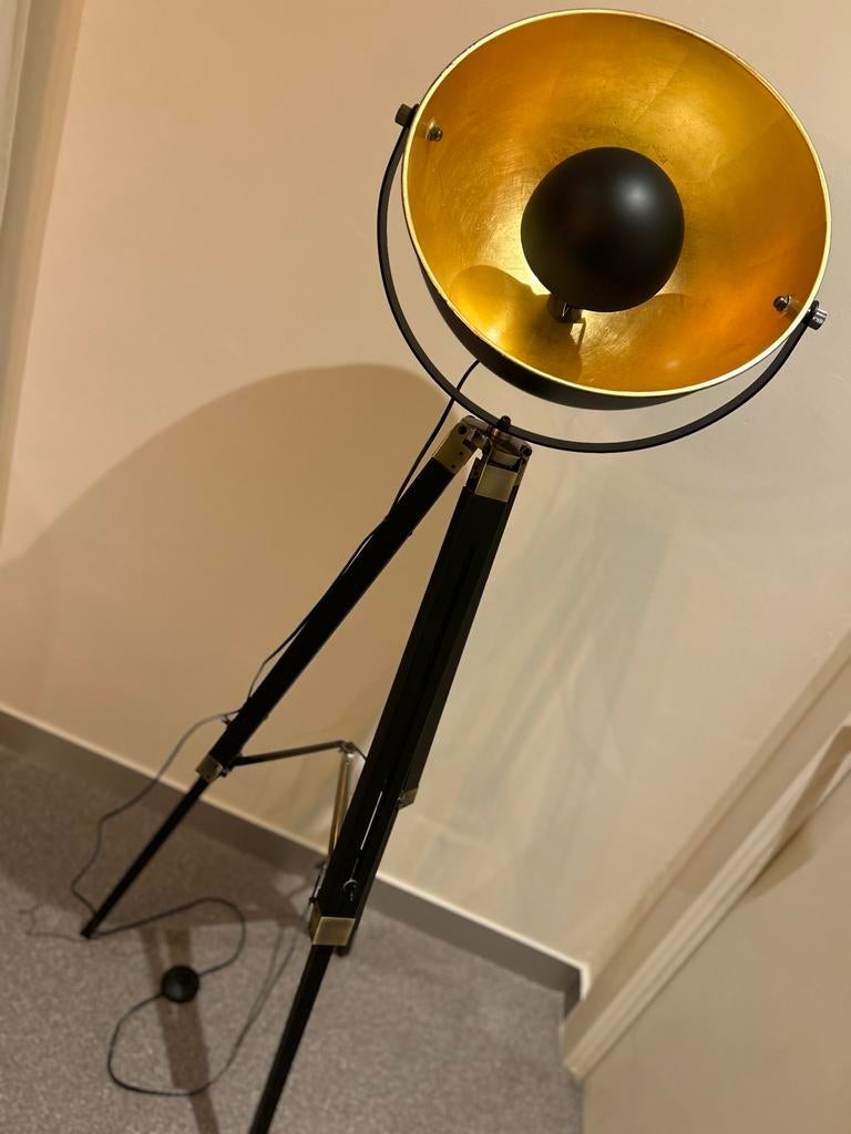Industriële staande lamp, Huis en Inrichting, Lampen | Vloerlampen, Ophalen, Zo goed als nieuw, Modern, industrieel, 100 tot 150 cm