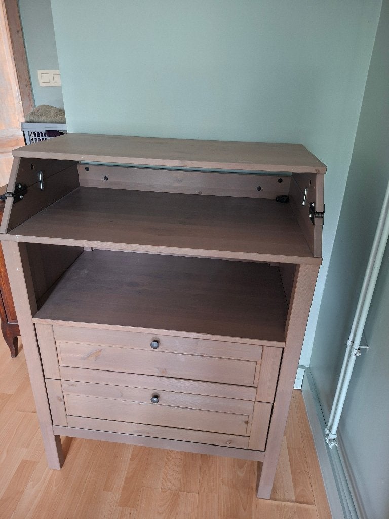 Vends table a langer / commode, Enfants & Bébés, Chambre d'enfant | Commodes & Armoires, Comme neuf, Commode, 90 à 105 cm, 75 à 100 cm