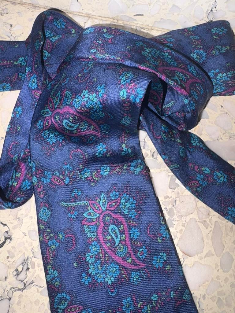YVES SAINT LAURENT vintage zijde stropdas pailsy, Kleding | Heren, Stropdassen, Ophalen of Verzenden