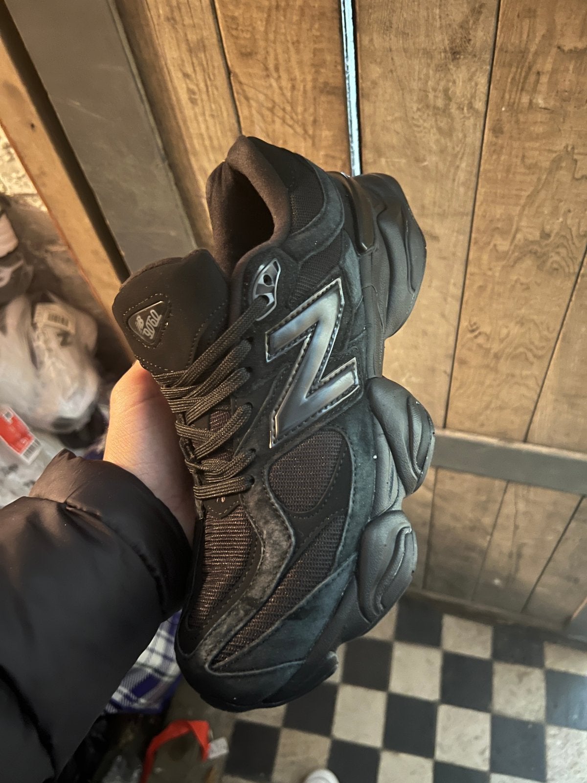 New balance 9060, Ophalen, Zo goed als nieuw